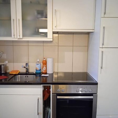 Studio Flat In The Heart Of Zug, Ideal For Solo Travellers Leilighet Eksteriør bilde